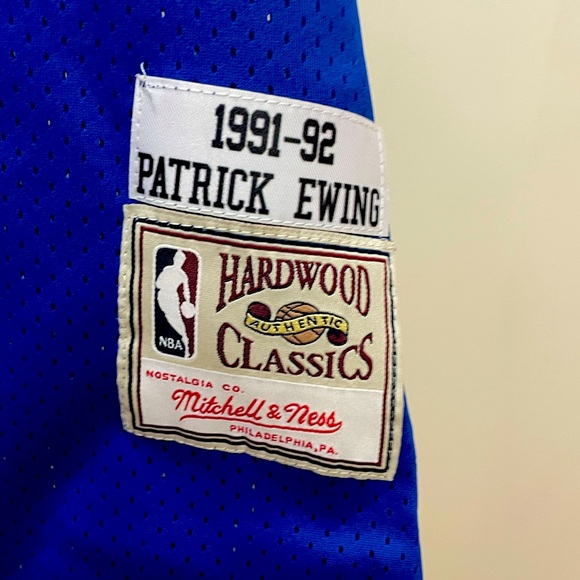 Vintage Patrick Ewing Mitchell and Ness Hardwood Classics NBA Jersey - Picture 3 of 3